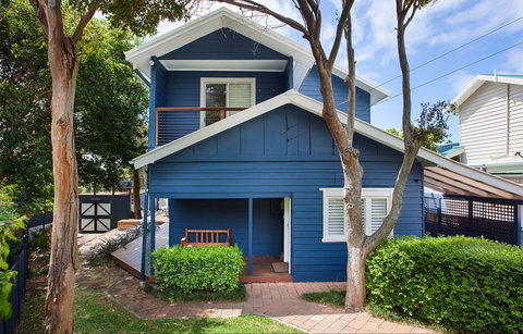 The Blue House At Wombarra Beach - Local Tourism 0