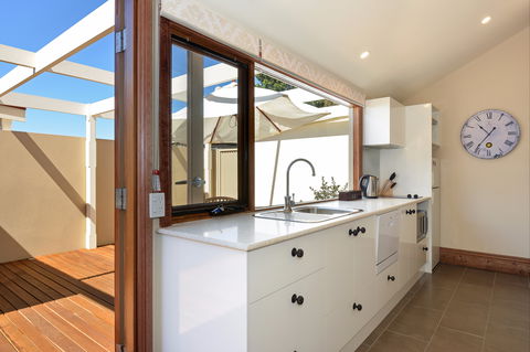 Trafalgar Premium Vintage Suites - Accommodation Australia 1