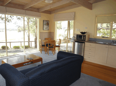 Off Mountain Accommodation - Accommodation Australia 4