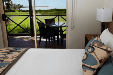 Moonlight Bay Suites - Accommodation Australia 3