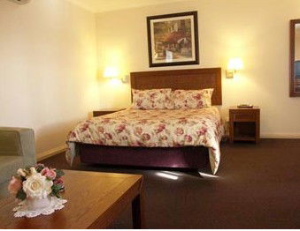 Armidale Pines Motel - Local Tourism 0