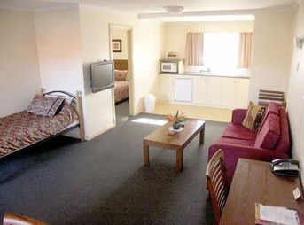 Armidale Pines Motel - Local Tourism 4
