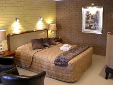 Estelle Kramer Motor Inn - Accommodation Australia 0