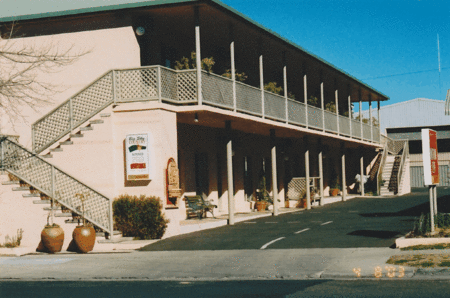 New England Motor Inn - Accommodation Australia
