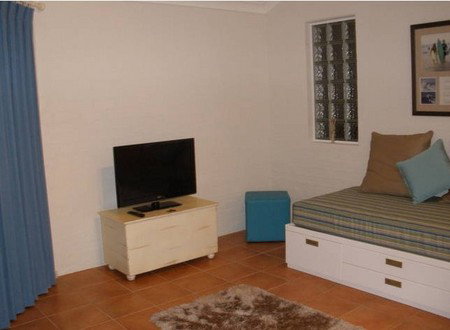 Angourie Waves - Accommodation Australia 2
