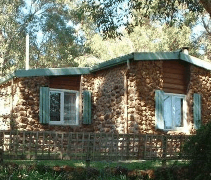 Gum Grove Chalets - Accommodation Australia 1