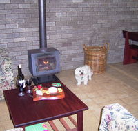 Caves Road Chalets - Local Tourism