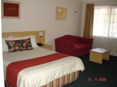 Bathurst Motor Inn - Australia Shopping 0