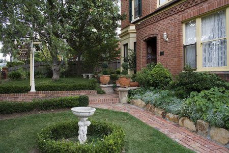 A Magnolia Manor Luxury Accommodation - Local Tourism 1