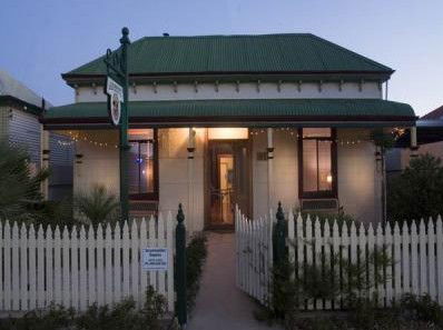 Emaroo Cottages - Accommodation Australia 0