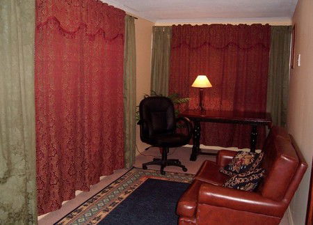 Golden Hearth Cottages - Accommodation Australia 3