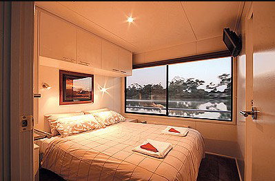 All Seasons Houseboats - Australia Shopping 3