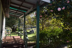 Bow River Cottage - Accommodation Australia 0