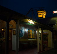 The Bull and Bush Tavern - Accommodation Australia