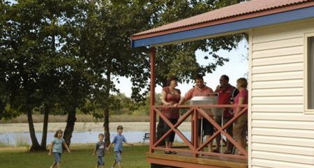 Discovery Holiday Parks - Lake Kununurra - Local Tourism 1