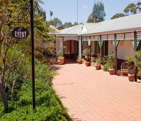 Avalon Homestead - Accommodation Australia 0