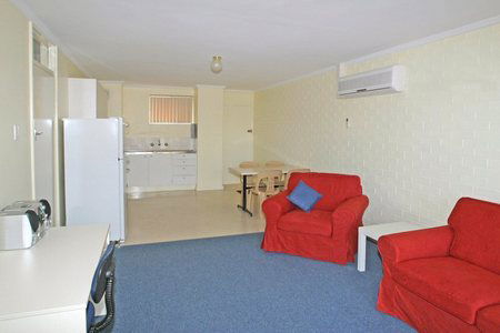 Como Apartments - Geraldton - Local Tourism 3
