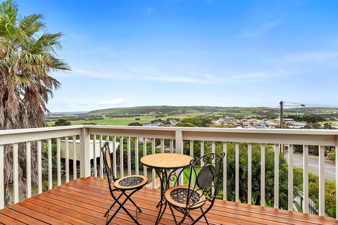 2 England Ave - Port Elliot - Accommodation Australia 1