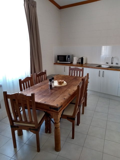 Adelaide Hills Birdwood Cottage - Local Tourism 1