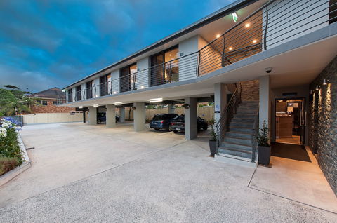 Allure On Ocean Motel - Australia Shopping 1