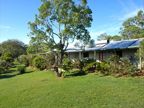Amamoor Lodge - Local Tourism 1