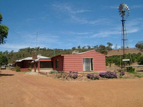 Bindoon's Windmill Farm - Accommodation Australia 0