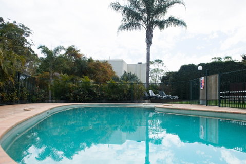 Comfort Inn And Suites Robertson Gardens - Accommodation Australia 1
