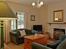 Country Pleasures Bed And Breakfast - Accommodation Australia 2