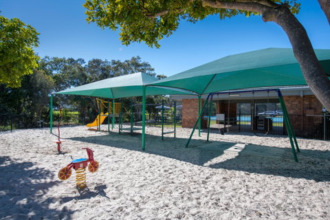 Dicky Beach Family Holiday Park - Accommodation Australia 2