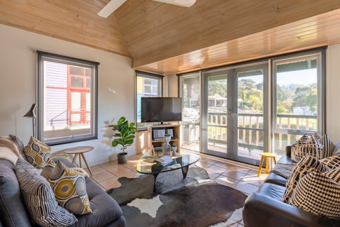 Dlux + Escape @ Lorne - Accommodation Australia 0