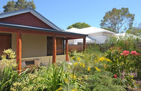 Dunsborough Escape - Local Tourism 0