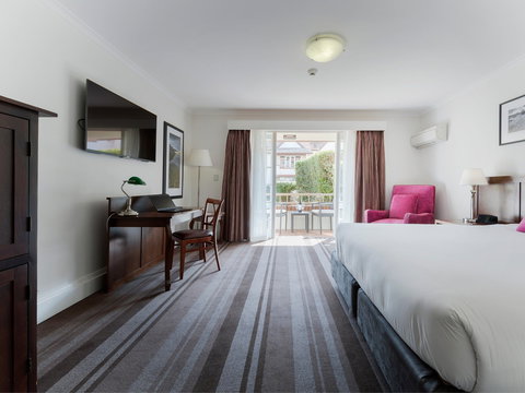 Mercure Canberra - Local Tourism 2