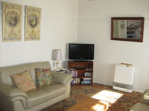 Peel Cottage - Accommodation Australia 1