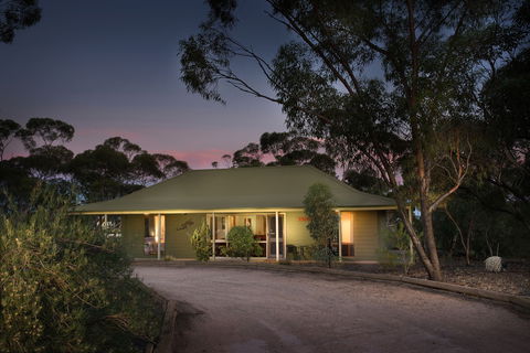 Riverbush Cottages - Accommodation Australia 0