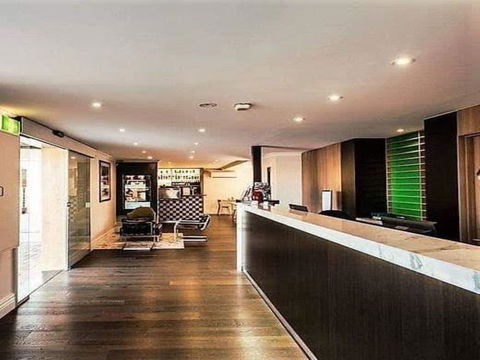 The Waverley International Hotel - Accommodation Australia 0