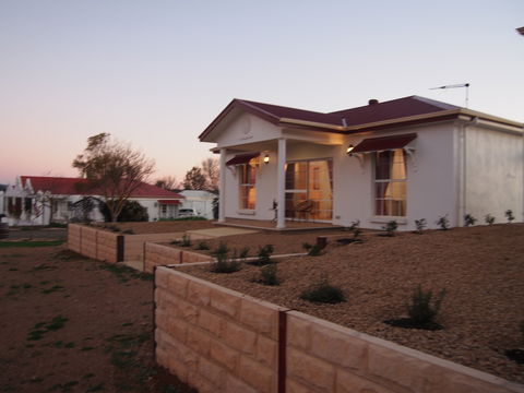 1837 Barossa Luxury Vineyard Cottages - Accommodation Australia 2