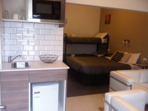 Altair Motel And Restaurant - Accommodation Australia 0