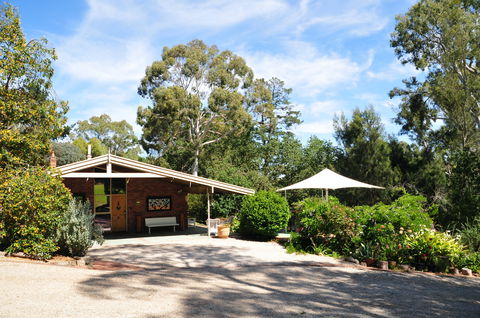 Barrenjoey Hideaway - Accommodation Australia 1