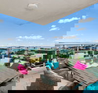 Beachlife Sea Spray Apartment - Local Tourism