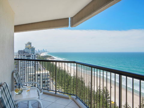 Burleigh Esplanade Apartments - Australia Shopping 2