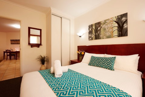 Coffee House Apartment Motel - Accommodation Australia 0