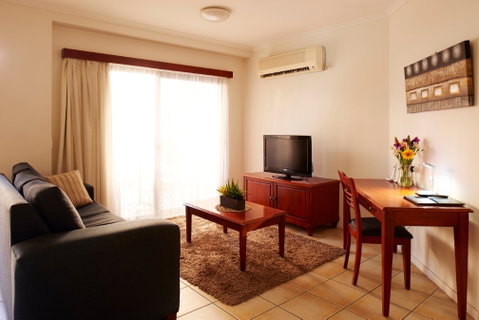 Coffee House Apartment Motel - Accommodation Australia 2