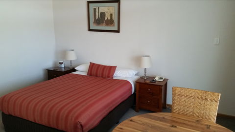 Coonawarra Motor Lodge - Accommodation Australia 2