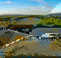Eagle Rock Retreat - Local Tourism