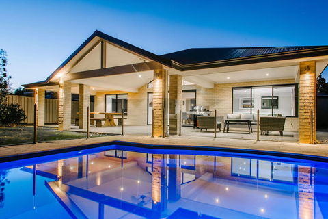 Fairways - Accommodation Australia 0