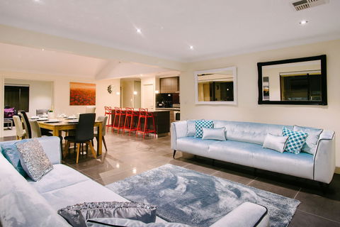 Fairways - Accommodation Australia 1