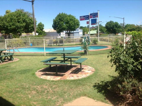 Garden Court Motor Inn - Accommodation Australia 0