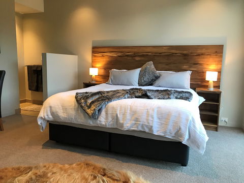 Highland Getaway Luxury Farm Stay B&B - Accommodation Australia 1