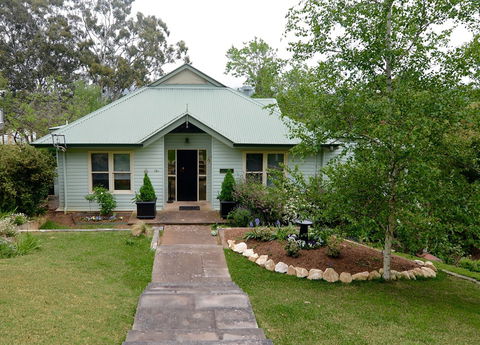 Highview House - Local Tourism 0