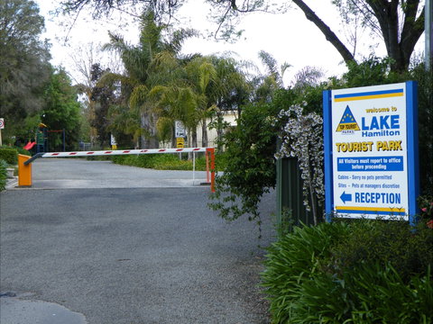 Lake Hamilton Motor Village And Caravan Park - Accommodation Australia 2